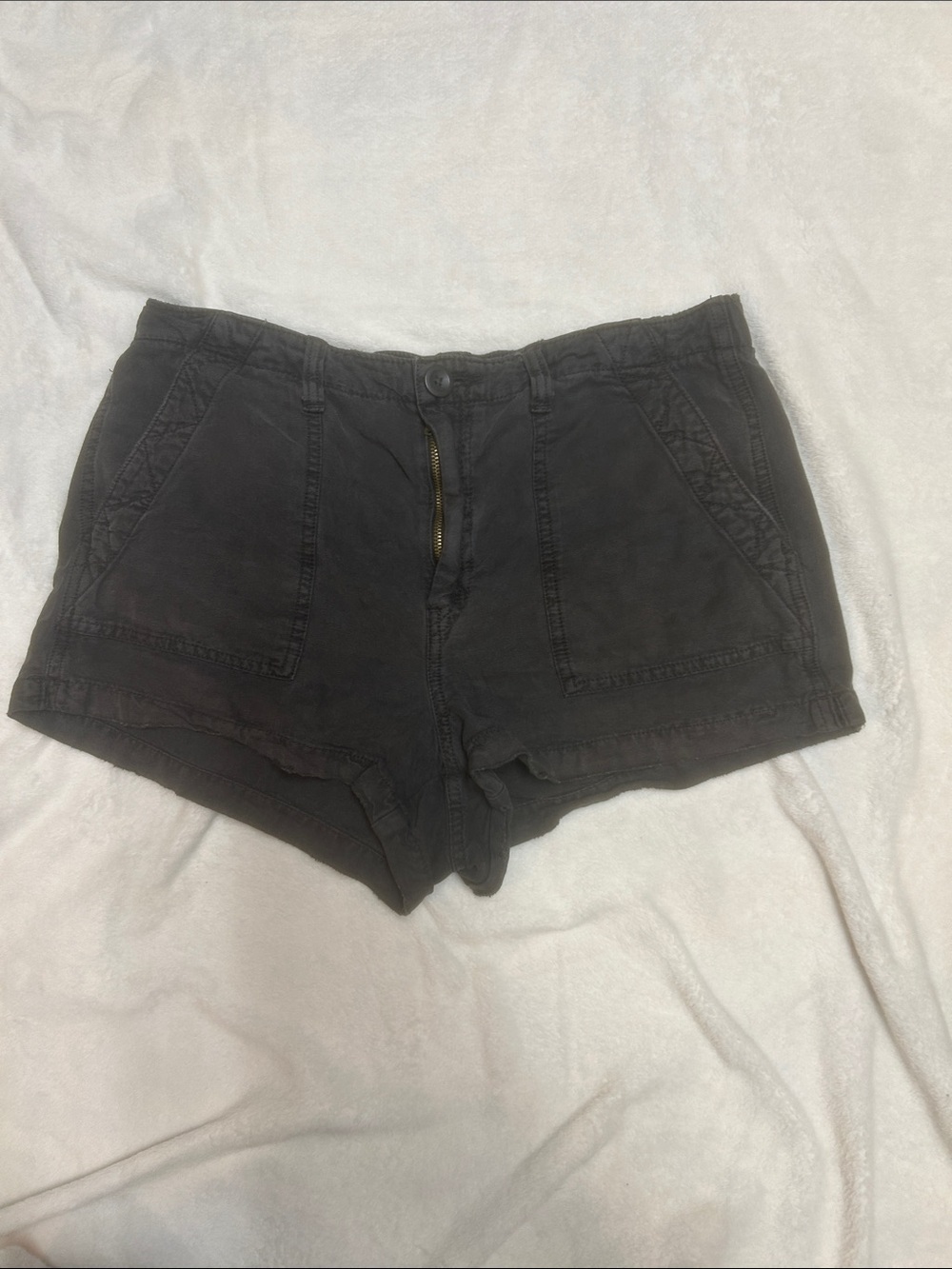 aerie Women’s Shorts Grey Casual - Size Medium
